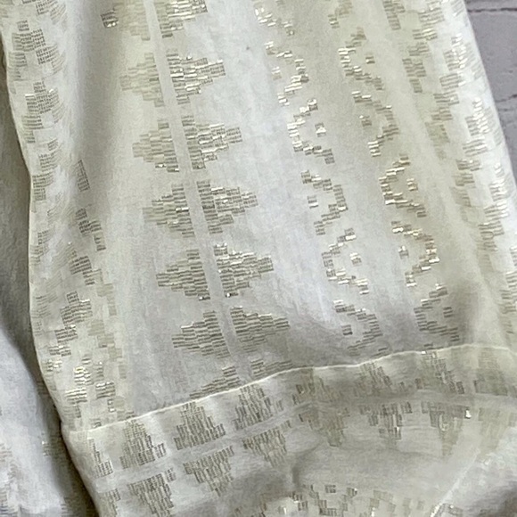 Blue Island Multi Tier V Neckline Balloon Sleeve Dress - Picture 2 of 2